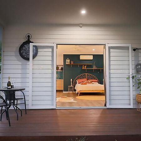 The Poolhaus Retreat - Peaceful Private Studio Valdora Dış mekan fotoğraf