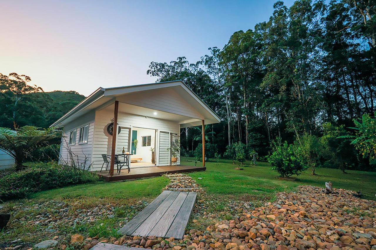 The Poolhaus Retreat - Peaceful Private Studio Valdora Dış mekan fotoğraf